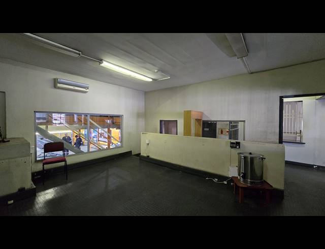 1,192M² WAREHOUSE TO LET IN SEBENZA